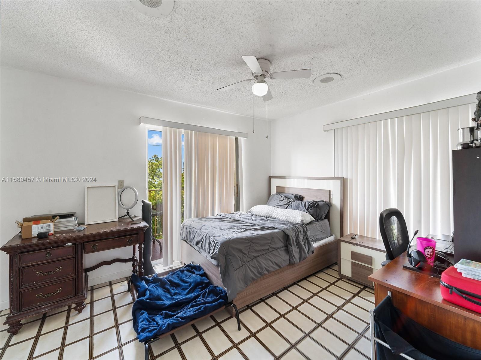 309 S Royal Poinciana Blvd # 401