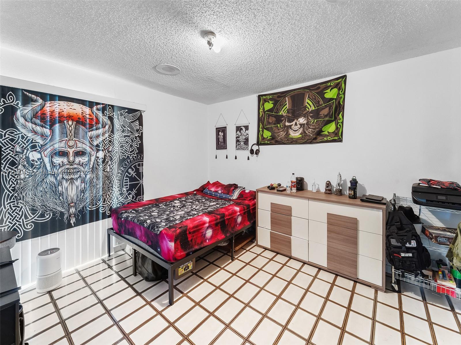 309 S Royal Poinciana Blvd # 401