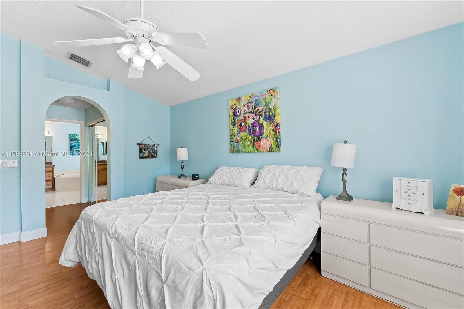 22705 E Royal Crown Ter E
