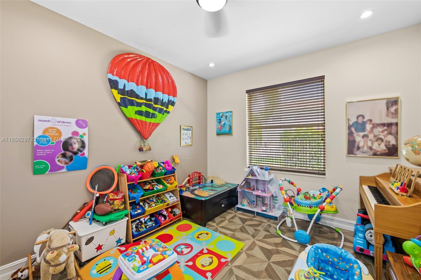 6682 Segovia Way