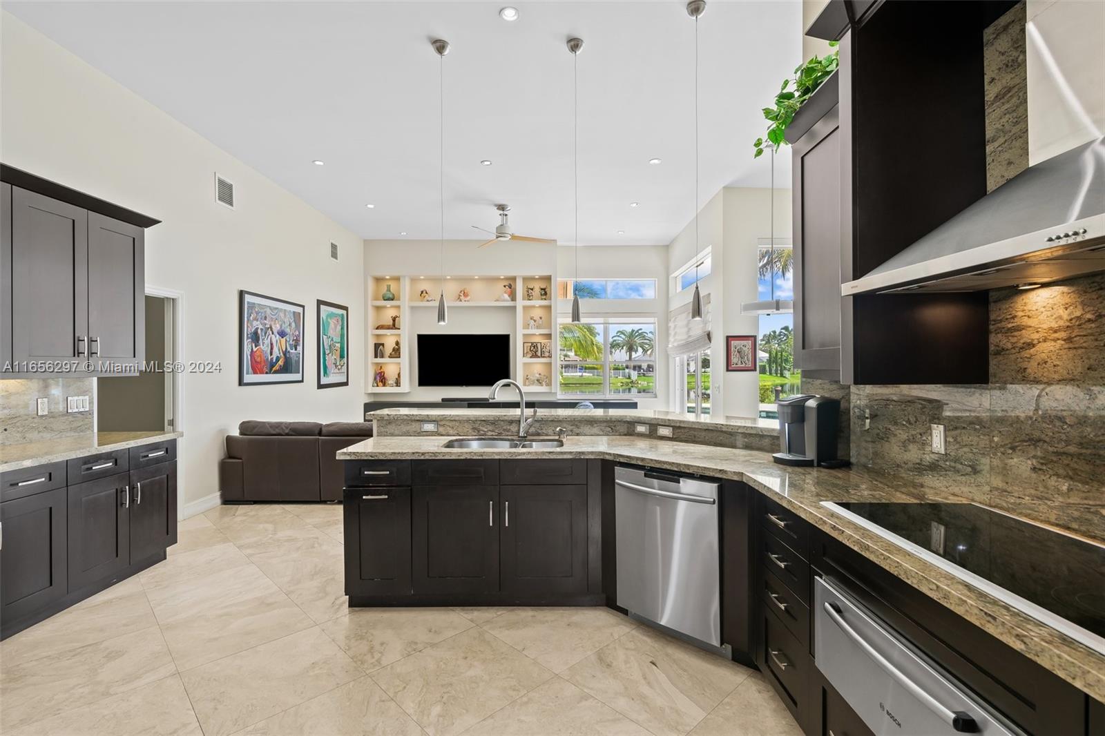 6682 Segovia Way