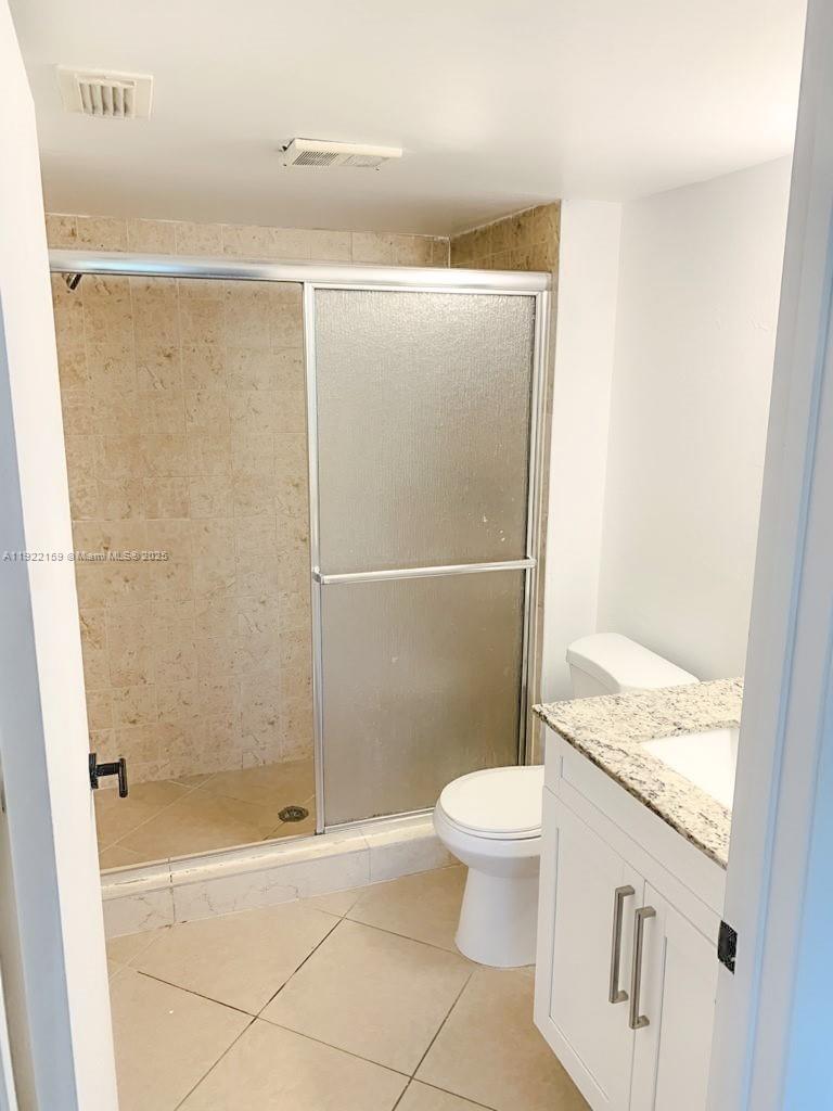 8851 Wiles Rd # 204