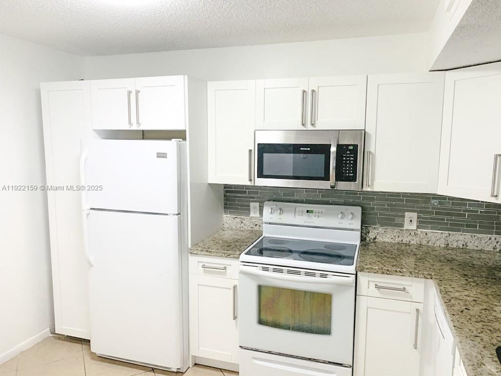8851 Wiles Rd # 204