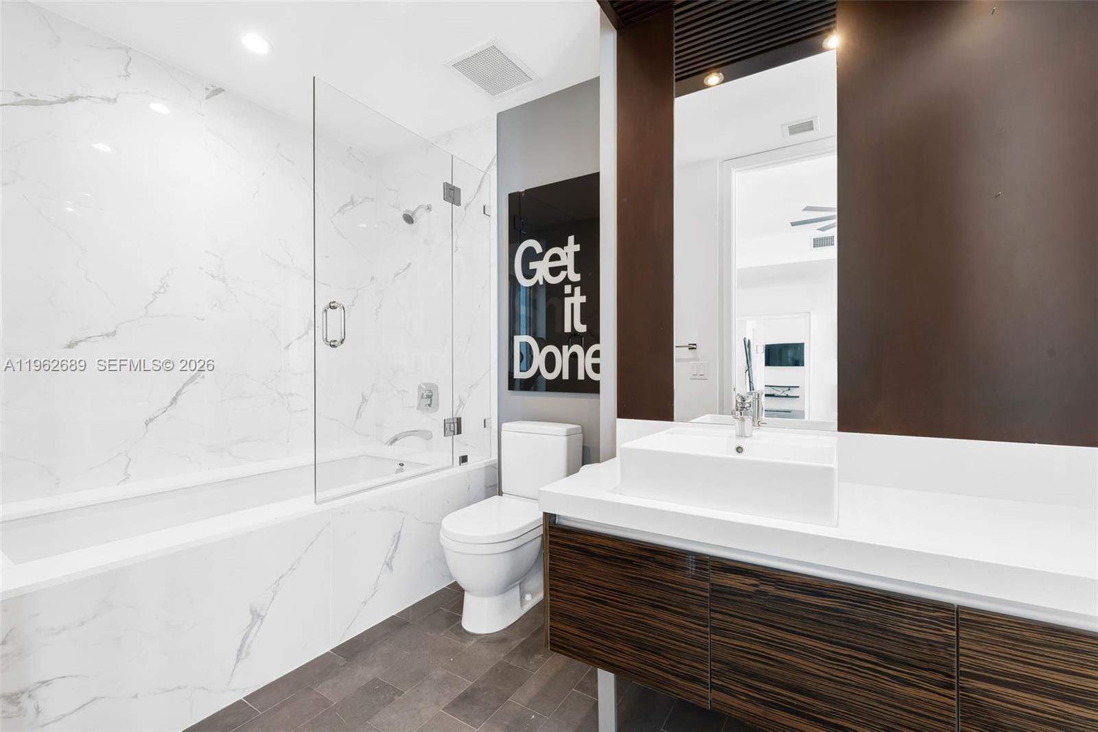 1100 Biscayne Blvd # 5706