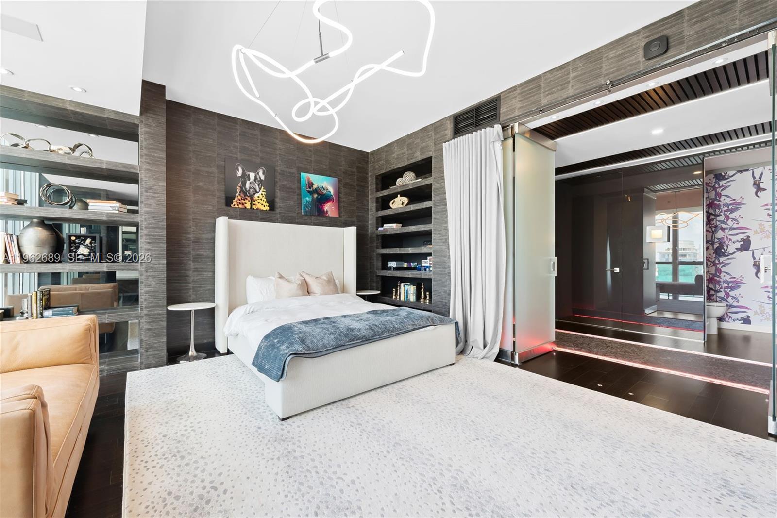 1100 Biscayne Blvd # 5706