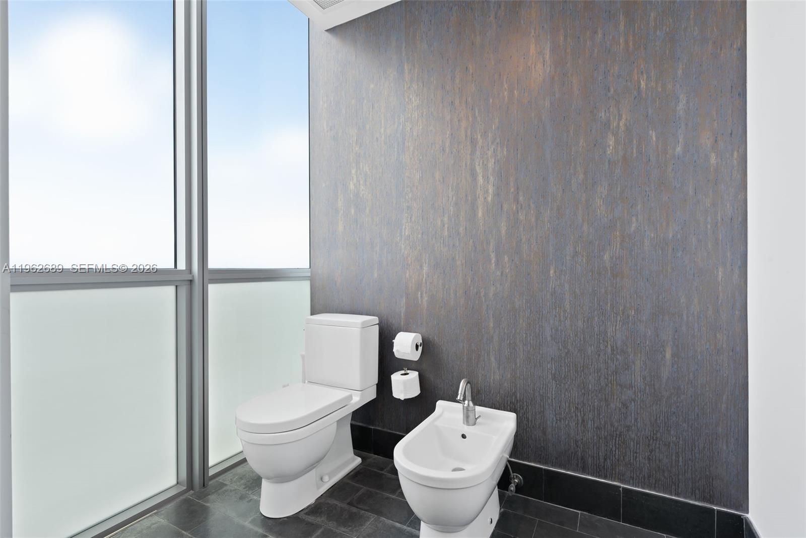 1100 Biscayne Blvd # 5706