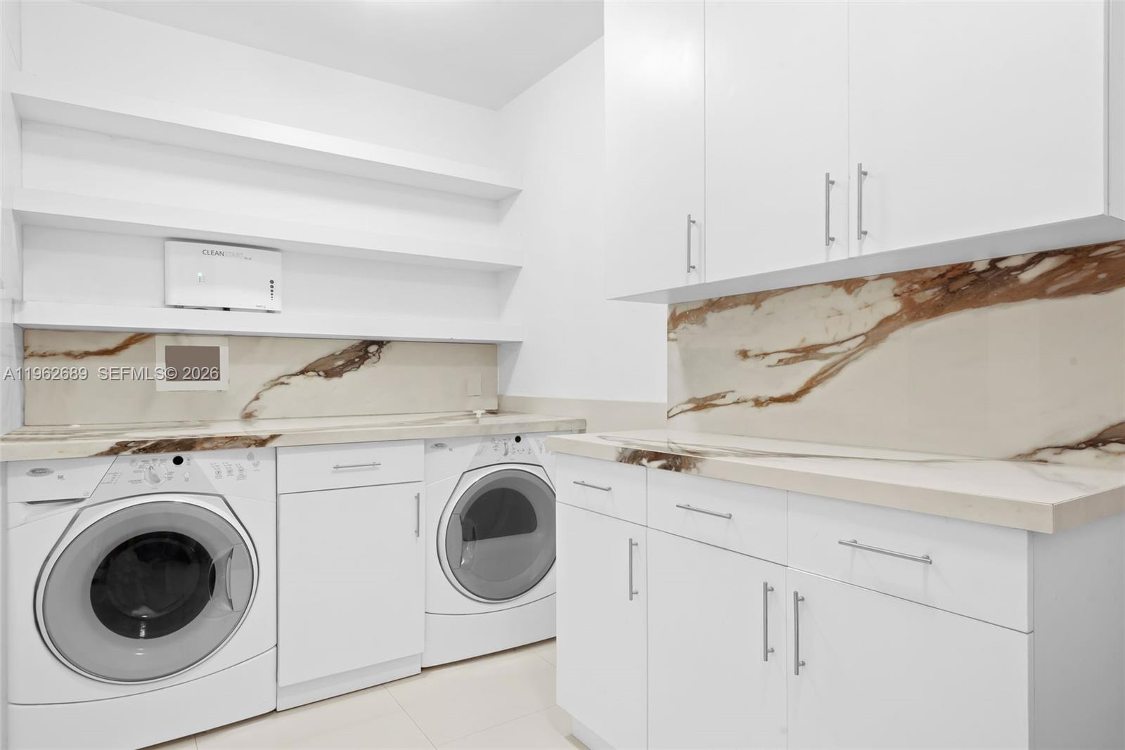 1100 Biscayne Blvd # 5706