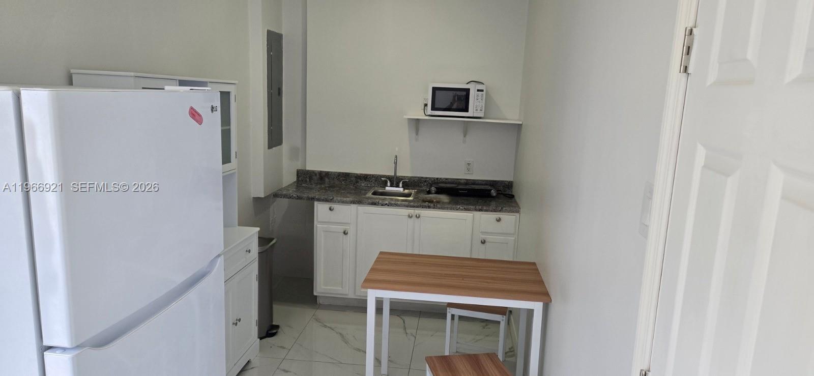 13440 SW 178th St Unit: Efficiency
