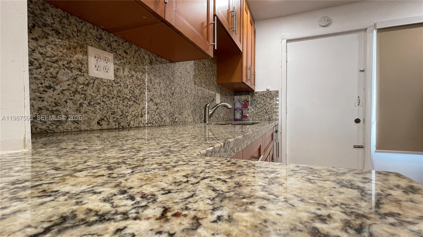 9240 Fontainebleau Blvd # 506