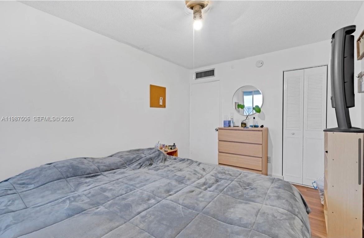 9240 Fontainebleau Blvd # 506