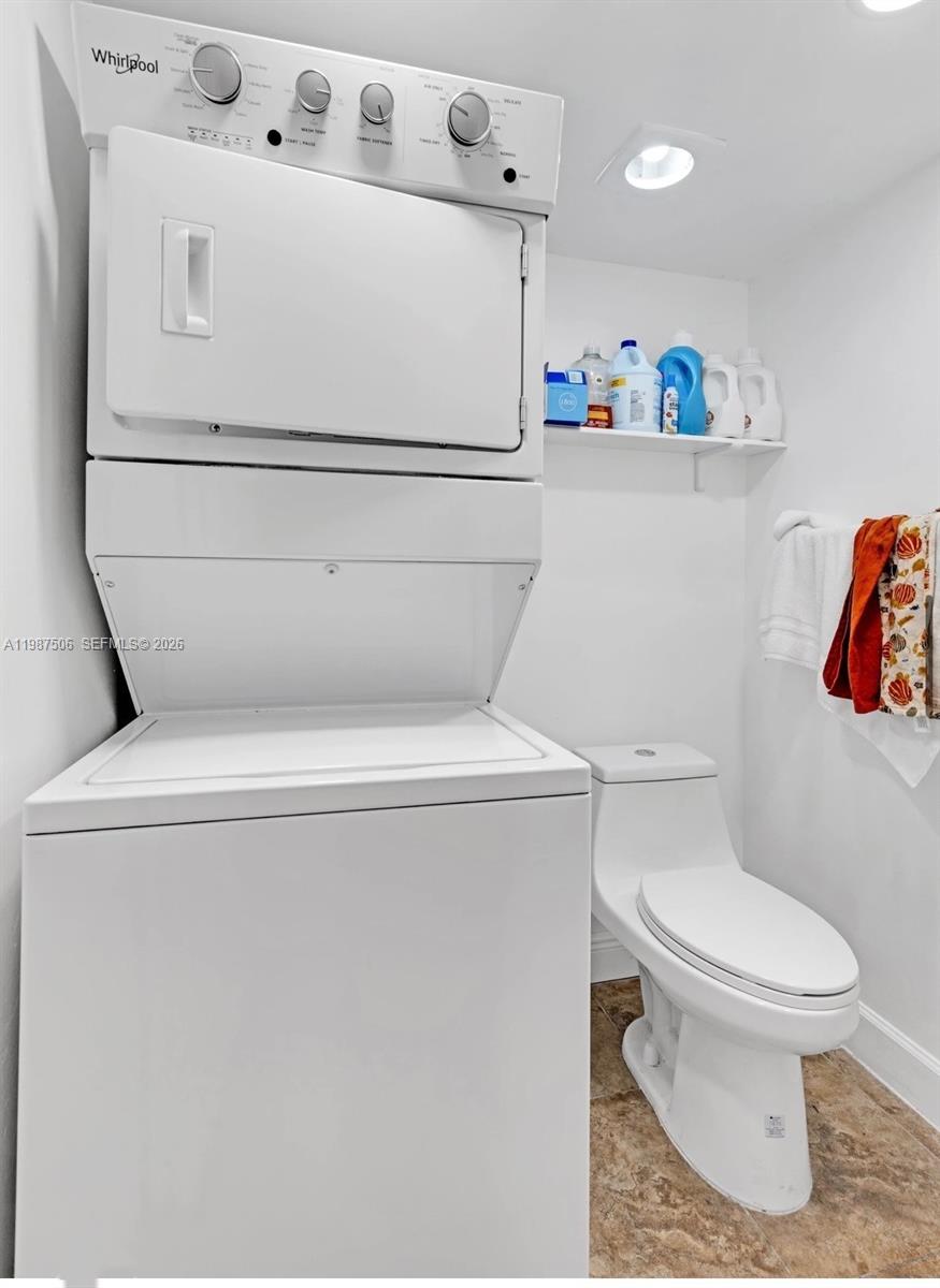 9240 Fontainebleau Blvd # 506