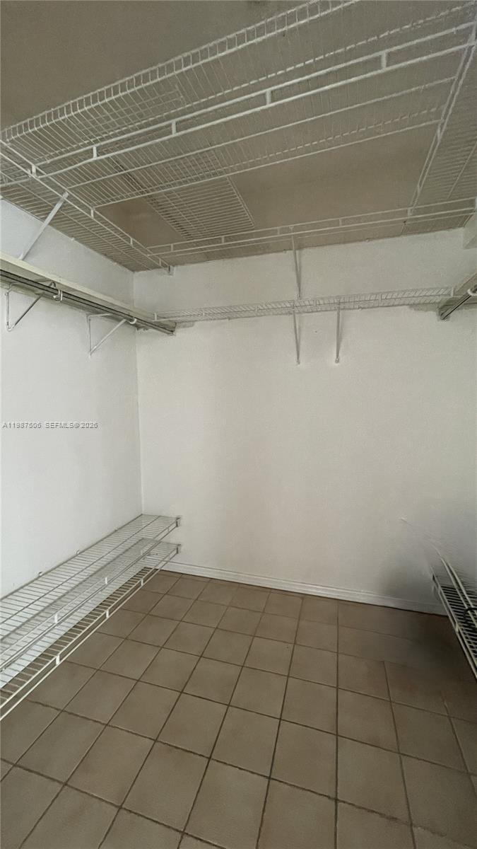 9240 Fontainebleau Blvd # 506