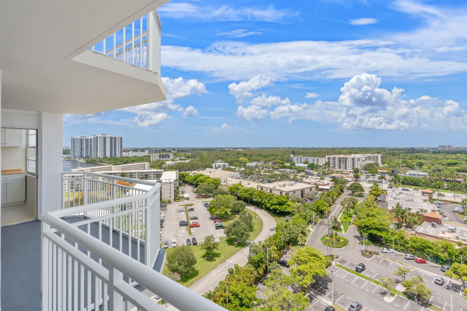 18011 Biscayne Boulevard # 1 Unit: 1704-1