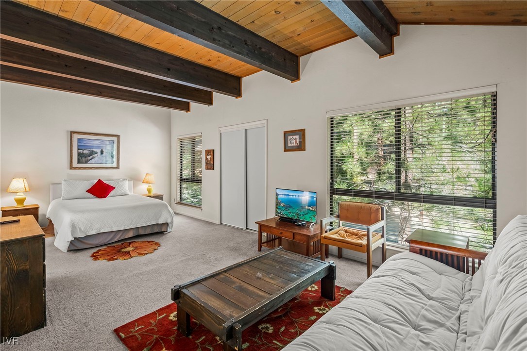 136 Juanita Drive 8