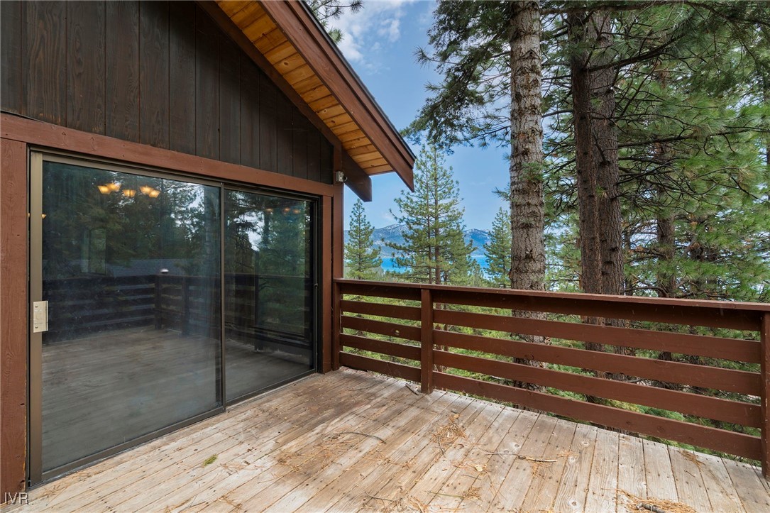 557 Knotty Pine Drive