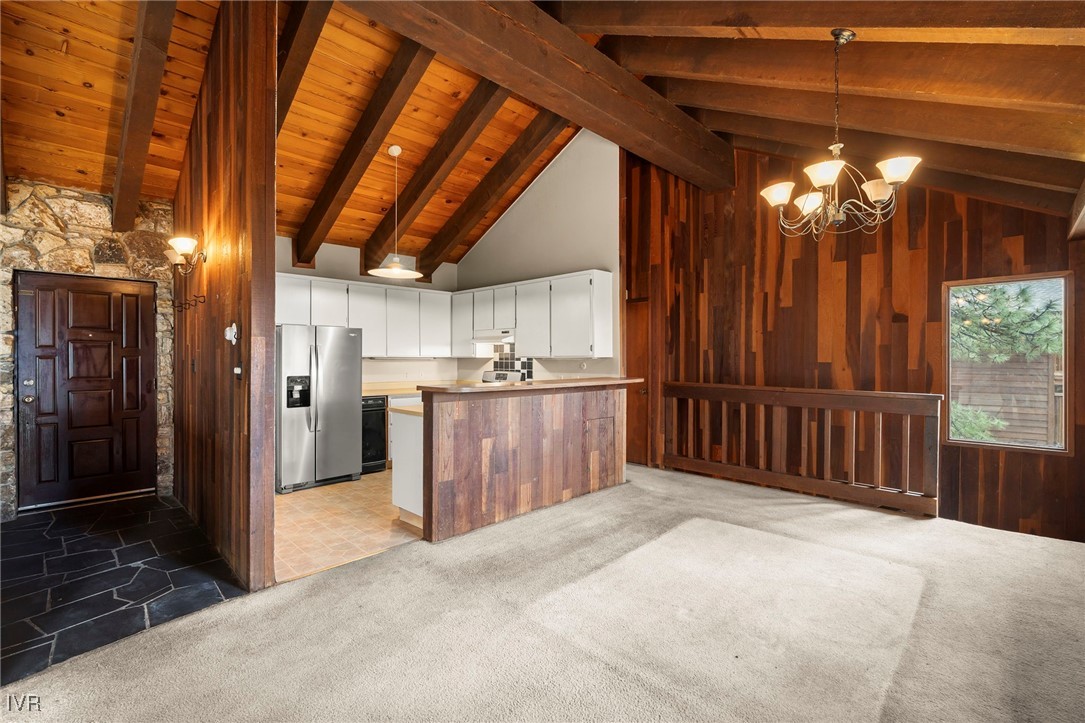 557 Knotty Pine Drive