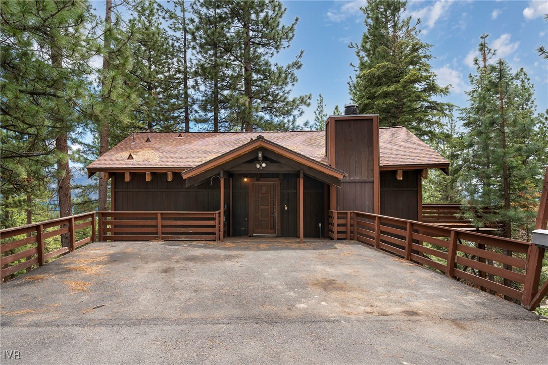 557 Knotty Pine Drive