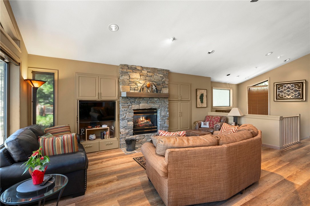 637 Lariat Circle 1
