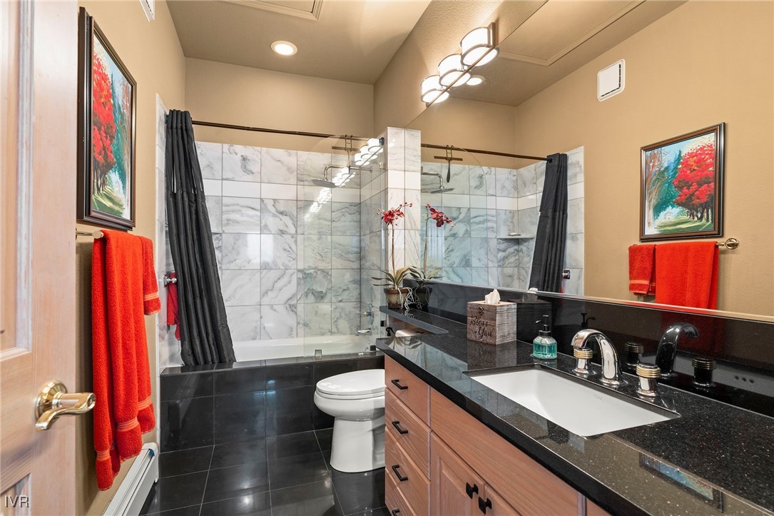 637 Lariat Circle 1