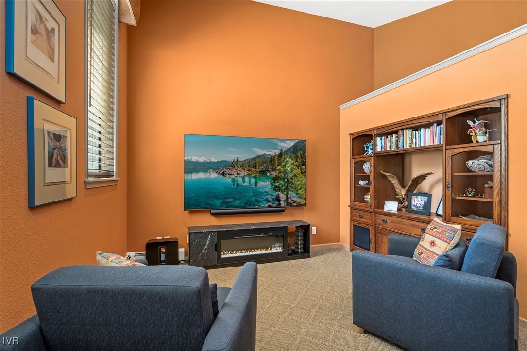 637 Lariat Circle 1