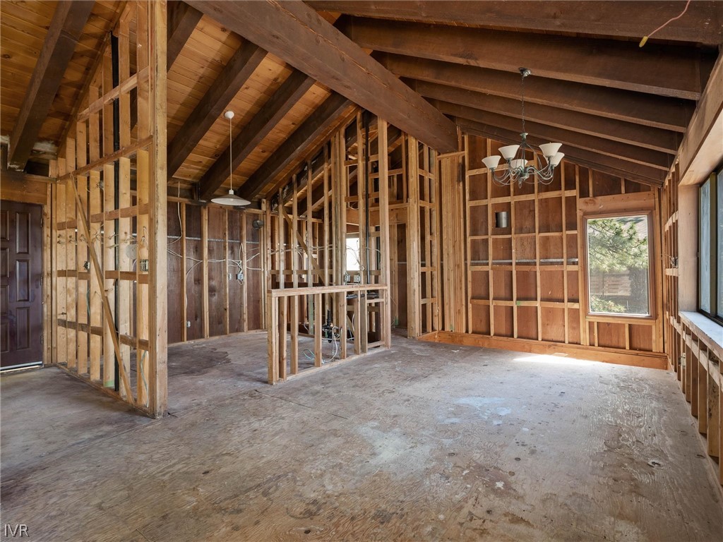 557 Knotty Pine Drive