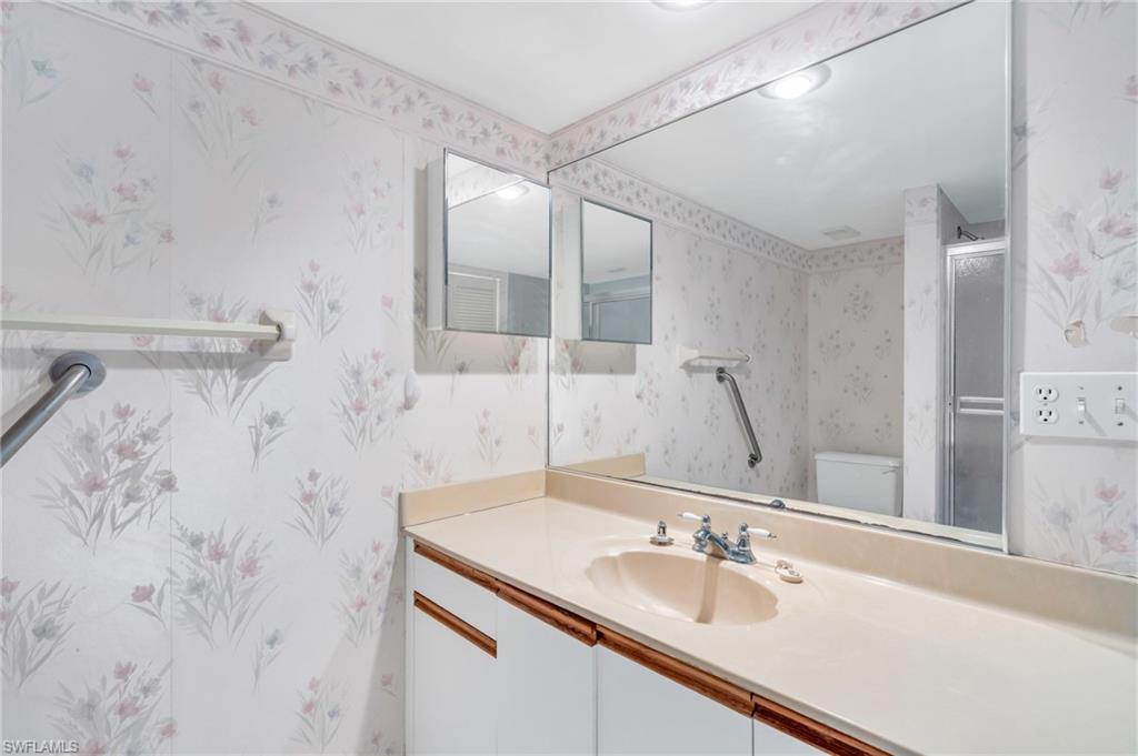 220 Deerwood CIR # 2 Unit: 7-7-2