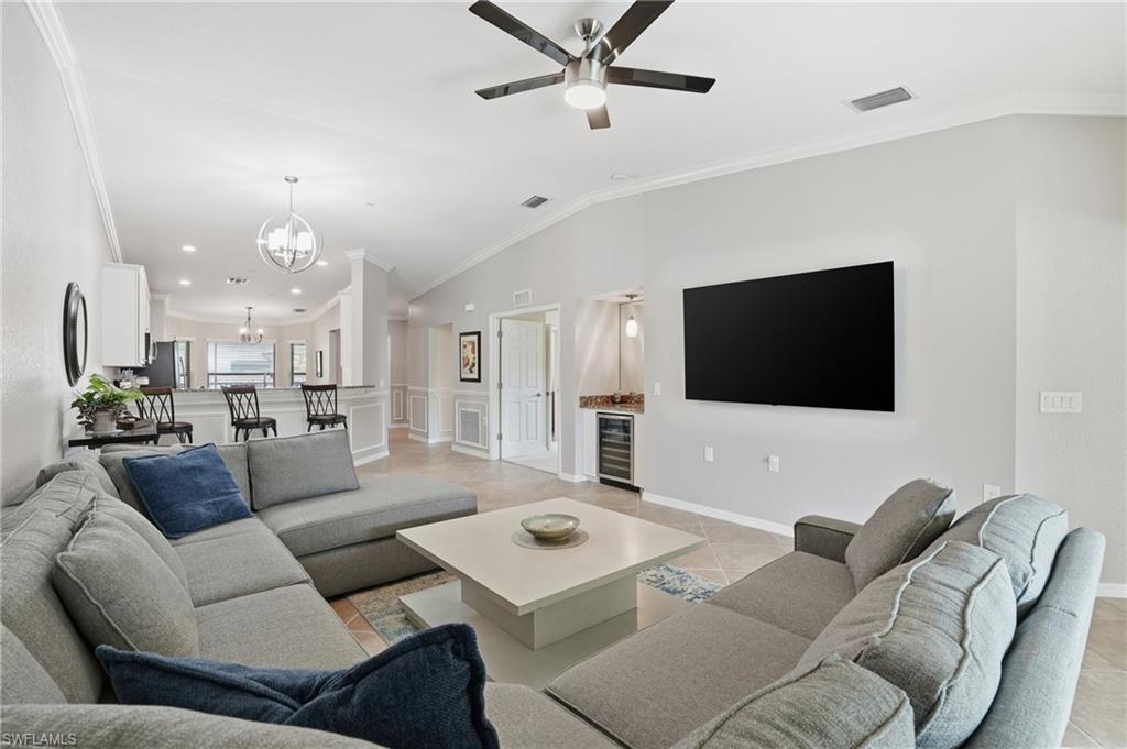 9528 Avellino WAY # 2521