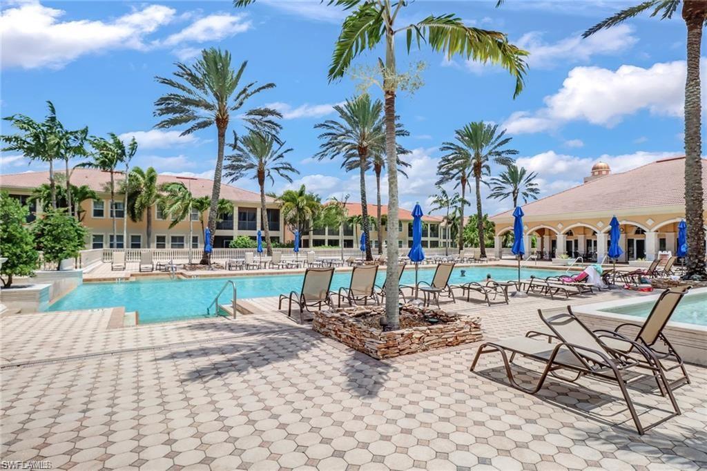 558 Avellino Isles CIR 14102