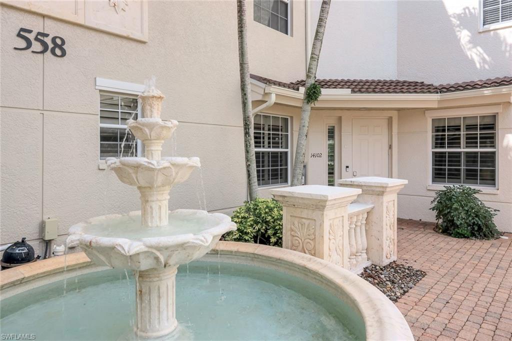 558 Avellino Isles CIR 14102