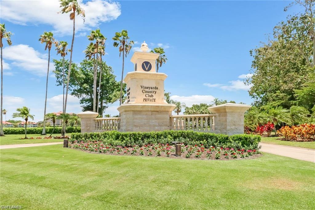558 Avellino Isles CIR 14102