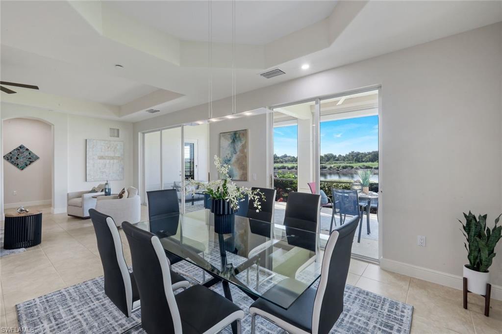 558 Avellino Isles CIR 14102
