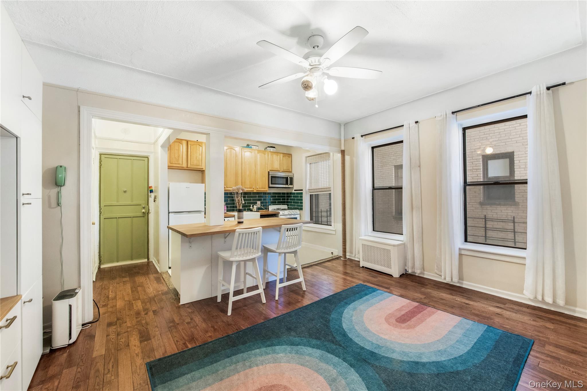2913 Foster Avenue Unit: 3D