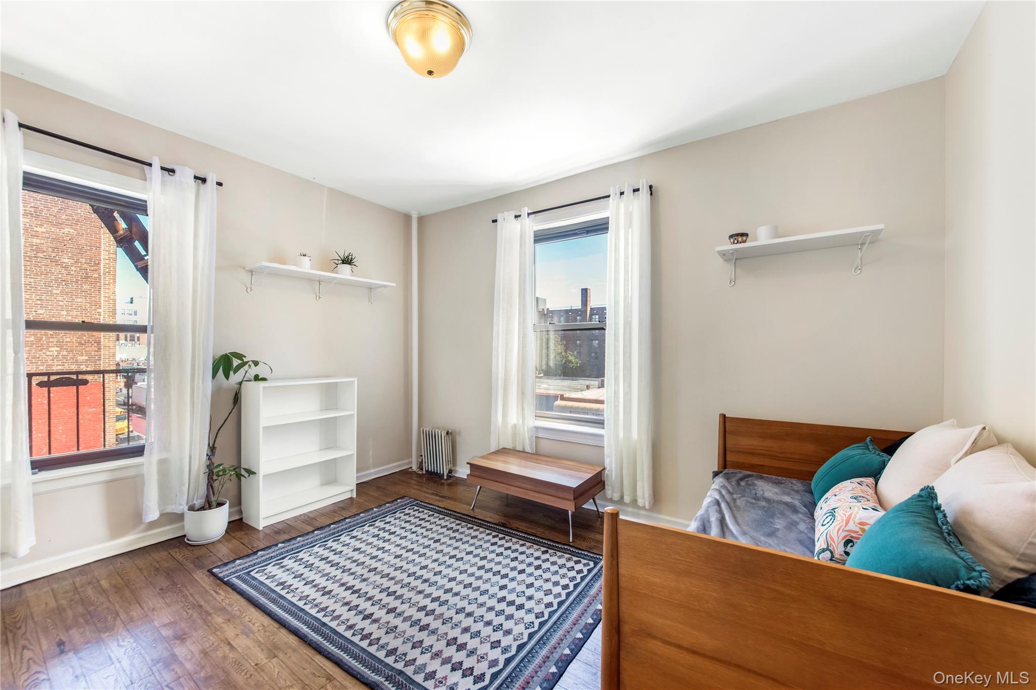 2913 Foster Avenue Unit: 3D