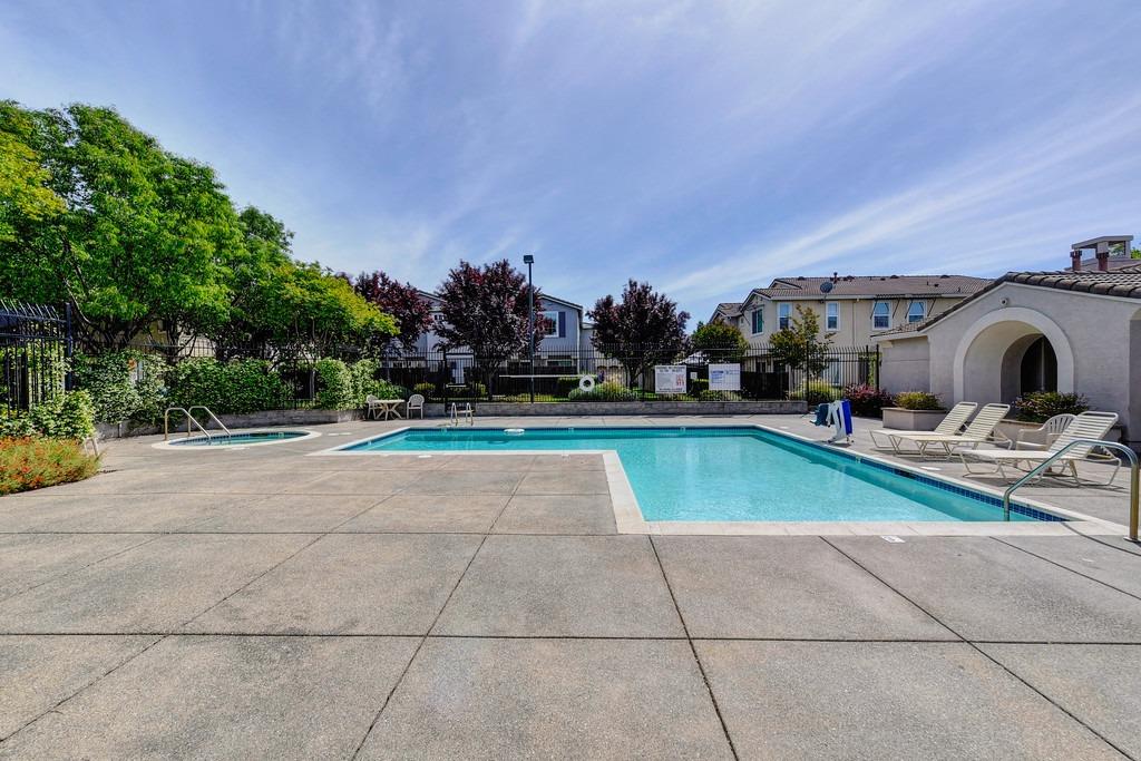 7515 Sheldon Road Unit: 26102