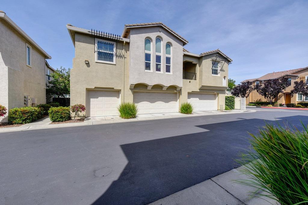 7515 Sheldon Road Unit: 26102