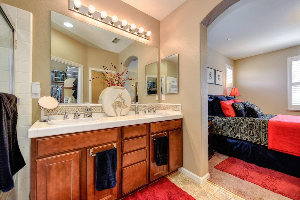7515 Sheldon Road Unit: 26102