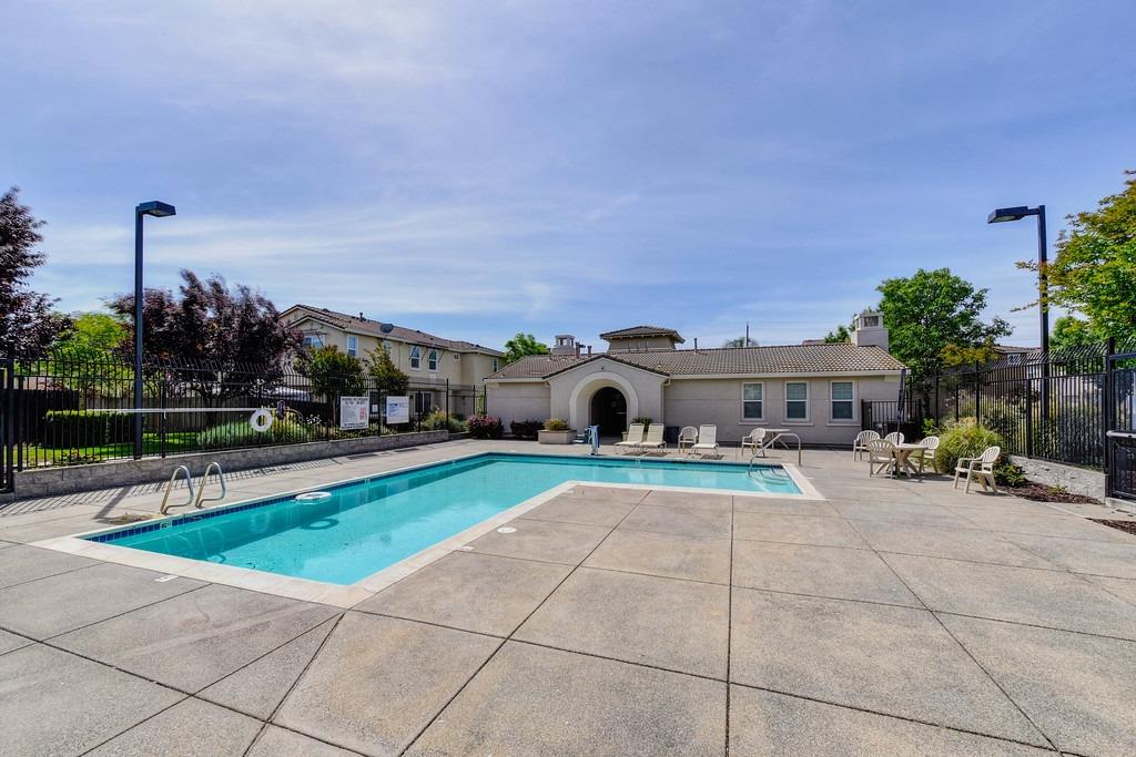 7515 Sheldon Road Unit: 26102