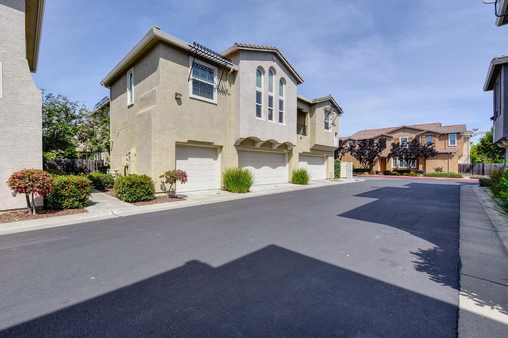 7515 Sheldon Road Unit: 26102