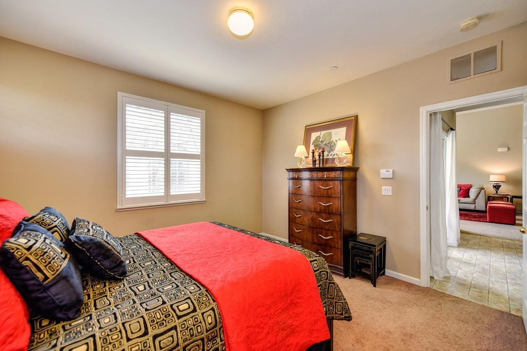 7515 Sheldon Road Unit: 26102