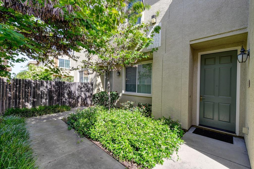 7515 Sheldon Road Unit: 26102