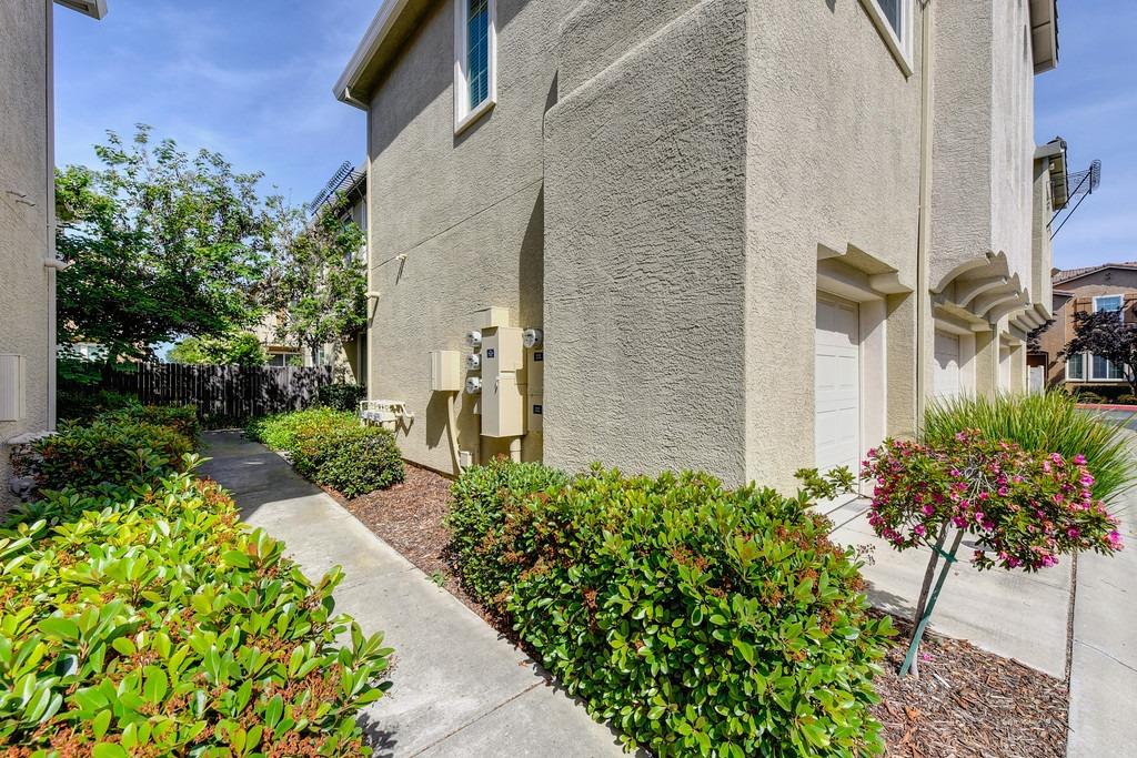 7515 Sheldon Road Unit: 26102