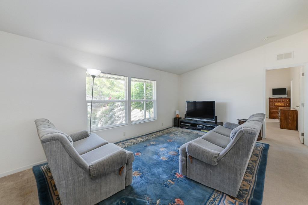 4137 Vicksburg Lane Unit: 193