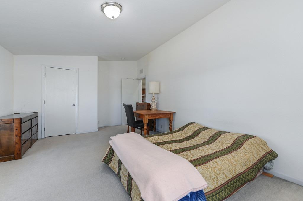 4137 Vicksburg Lane Unit: 193