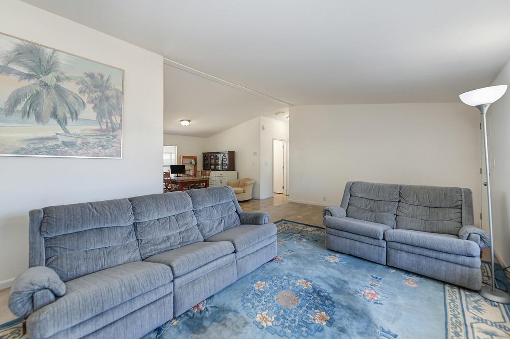 4137 Vicksburg Lane Unit: 193