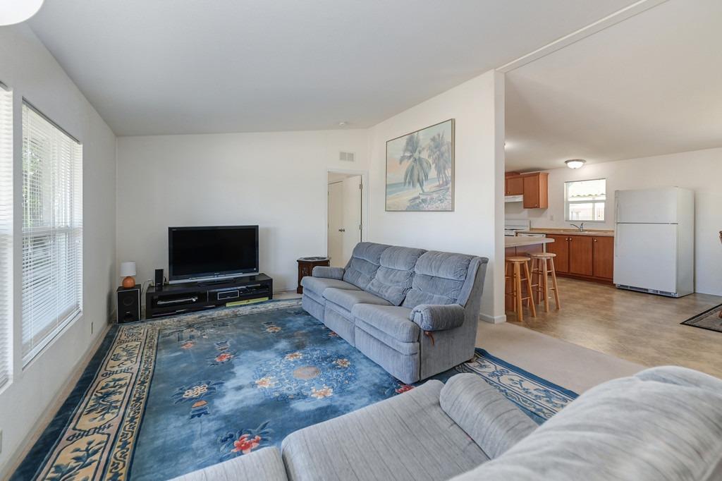 4137 Vicksburg Lane Unit: 193