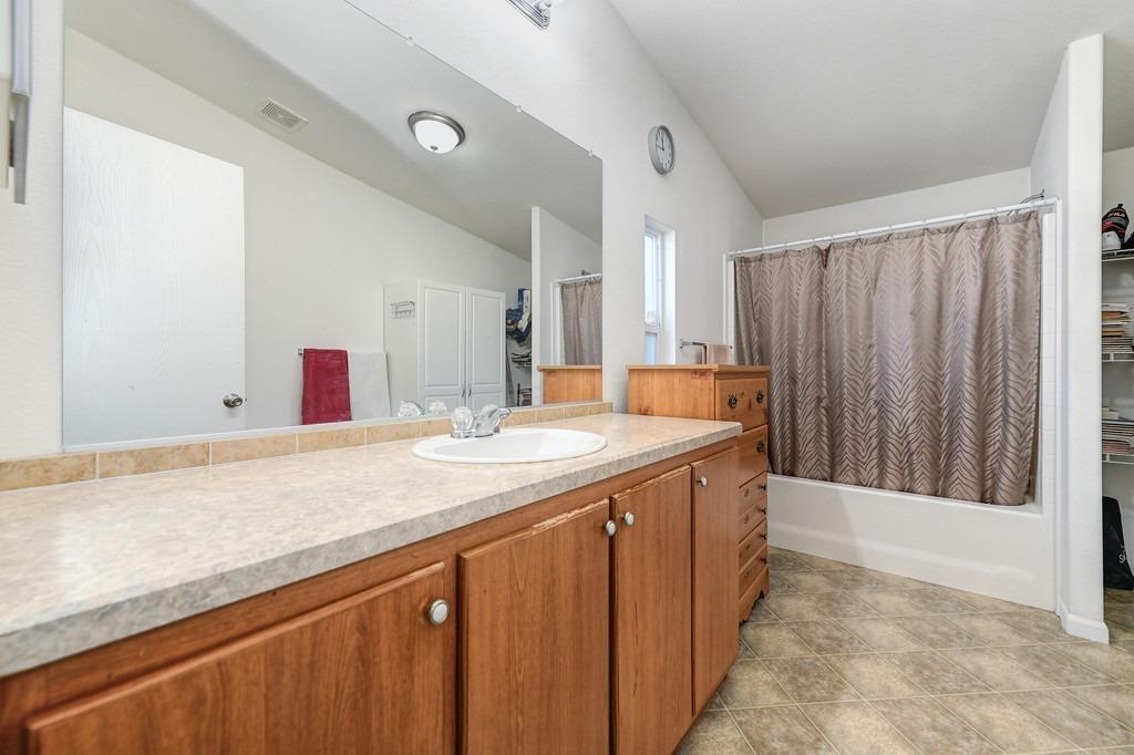 4137 Vicksburg Lane Unit: 193