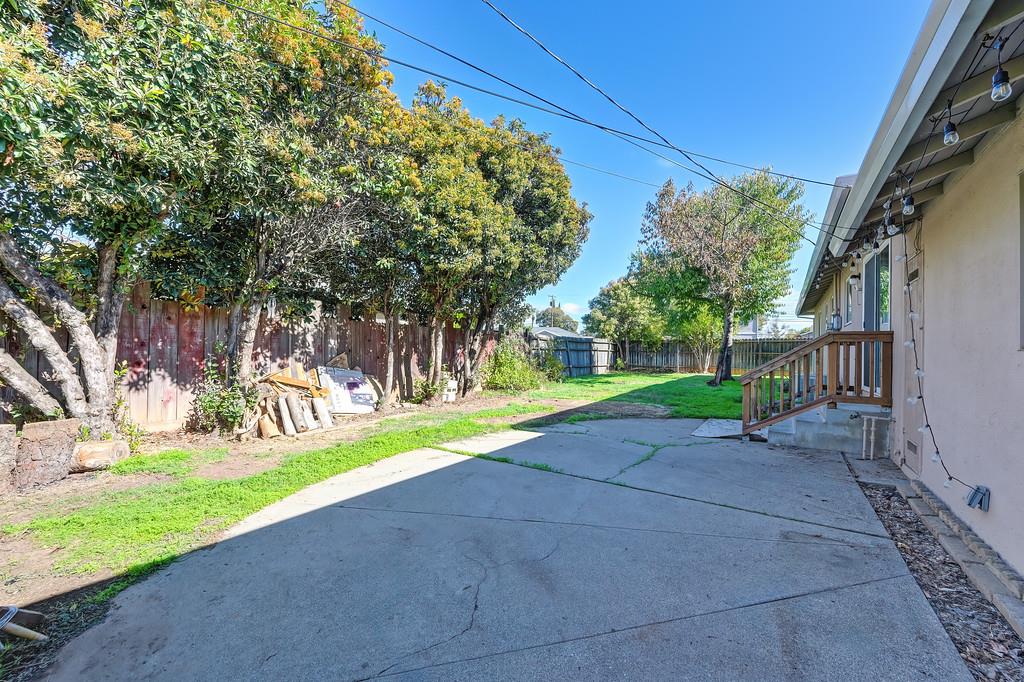 2600 Garrett Way