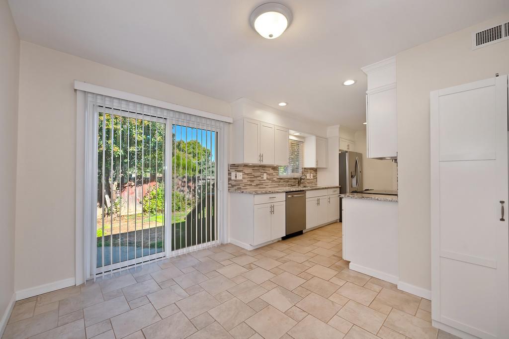2600 Garrett Way