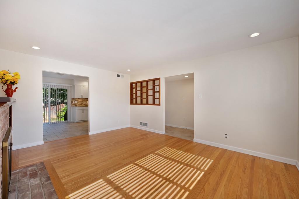 2600 Garrett Way