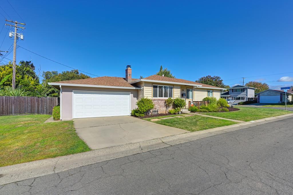 2600 Garrett Way